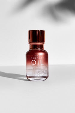 Масло для волос парфюмированное для увлажнения и защиты цвета - BEAVER The perfect oil love 50 ml