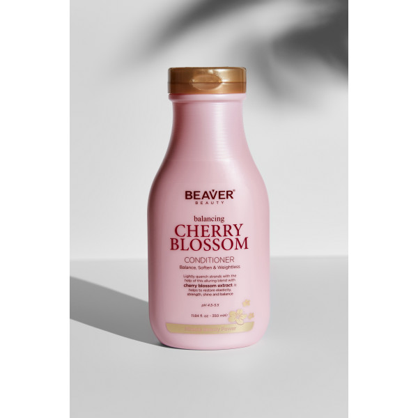 Кондиціонер з екстрактом квітів Сакури для щоденного використання - Cherry Blossom Conditioner 350ml