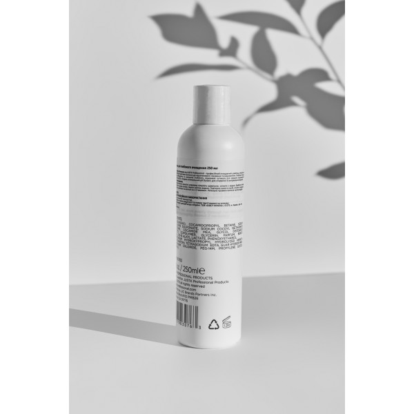 Безсульфатный шампунь с кератином для глубокого очищения Keratin Purifying Shampoo 250ml